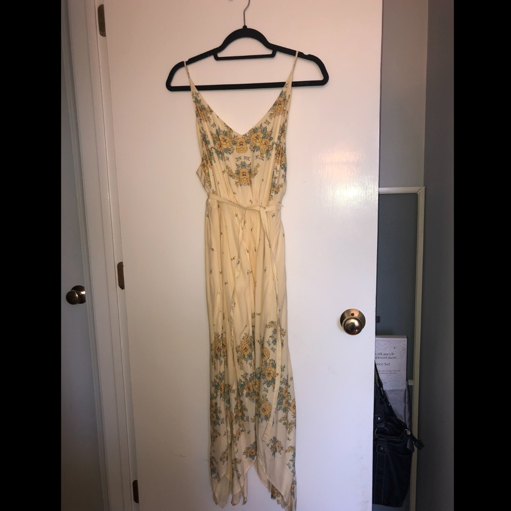 Urban Outfitters yellow summery dress
